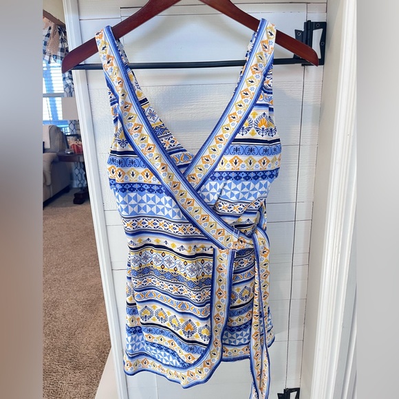 Lands' End Other - Lands End Woman's Tropical V-Neck Wrap Tankini Swim Bathing Suit size 10. 1417